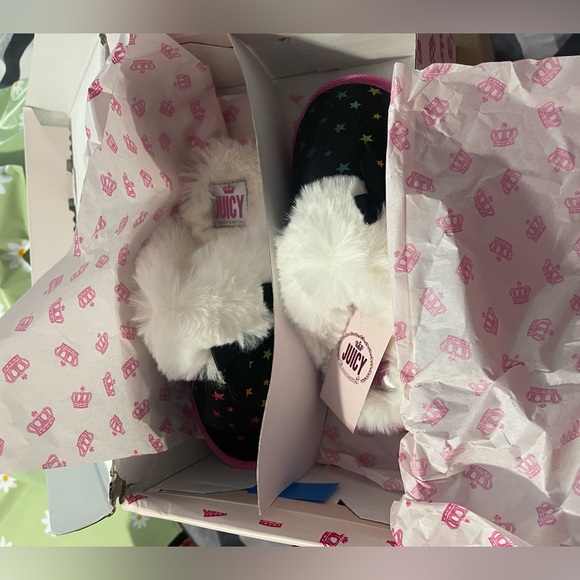 Little Girl Juicy Couture Slippers - Picture 2 of 5